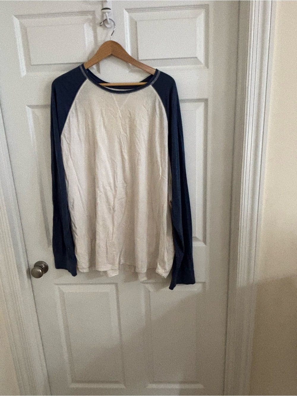 Goodfellow & Co White and Navy Raglan Long-Sleeve Tee